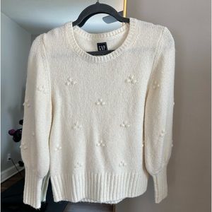 Gap size small white sweater
